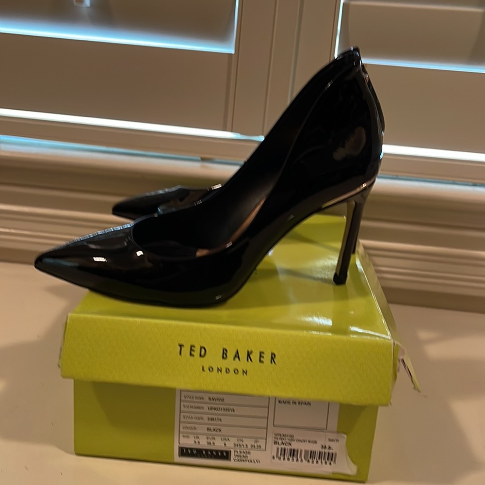 Ted Baker London blk patent heels - Picture 5 of 5